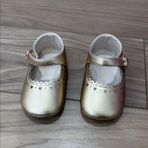 Gold Little Girl Heart Shoes